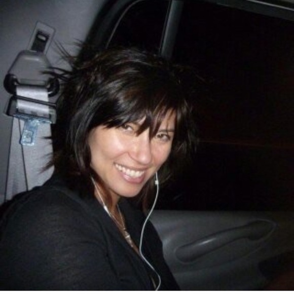 Meet your Posher, Susan - Picture 2 of 16